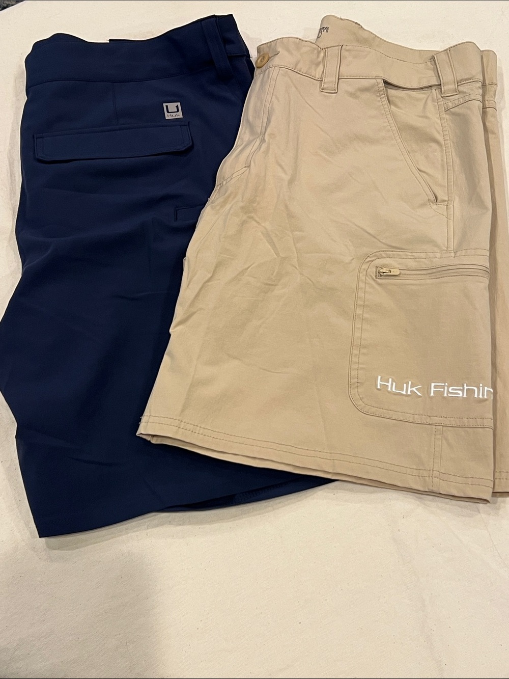 Huk Men's Fishing Cargo Shorts in Tan and Navy